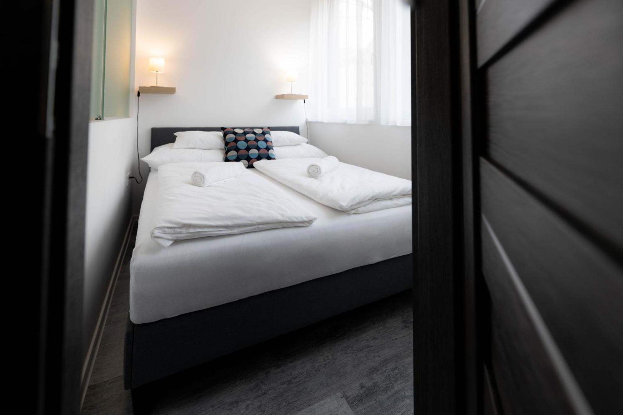 Roomstore Studio Apartments Eger Exterior photo